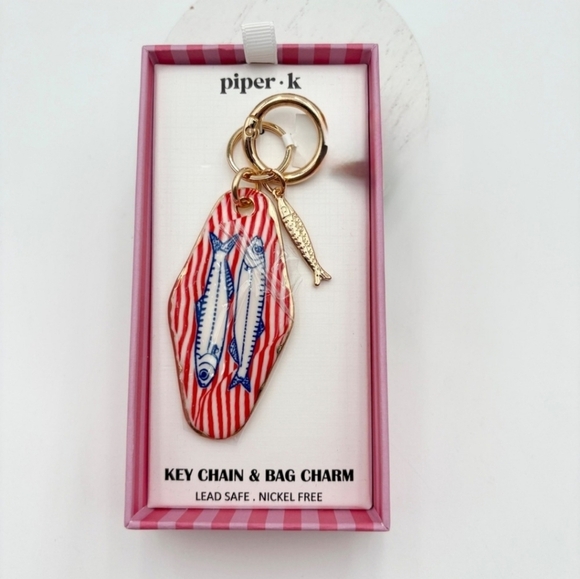 🔹️ Piper k 🔹️Red and White Sardines Fish Key Chain & Bag Charm ✨️🐟 - Picture 1 of 5
